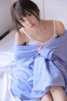 《年轻的女教师》hd9在线观看